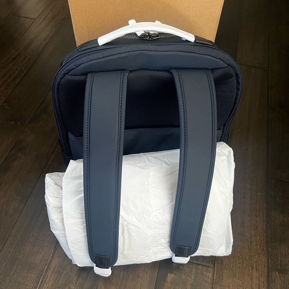 NWT Away Everywhere Zip Backpack - Navy - Picture 8 of 10